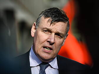 IRFU CEO Philip Browne apologi...